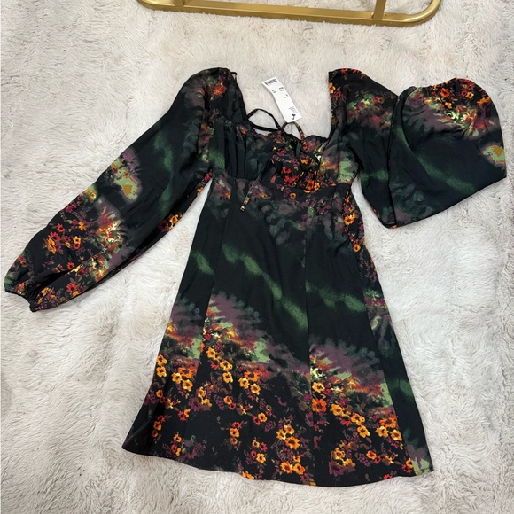 Urban Outfitters NWT Floral Black and Orange Dress - Picture 1 of 4